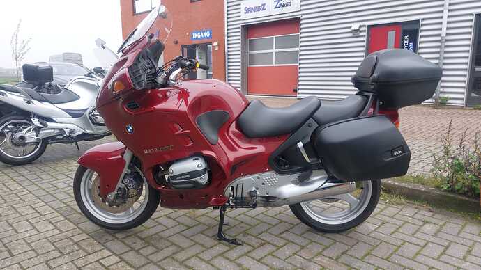 BMW R850RT
