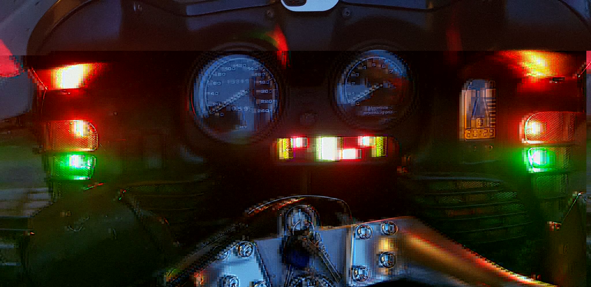 R1100RT Cocpit LED.jpg