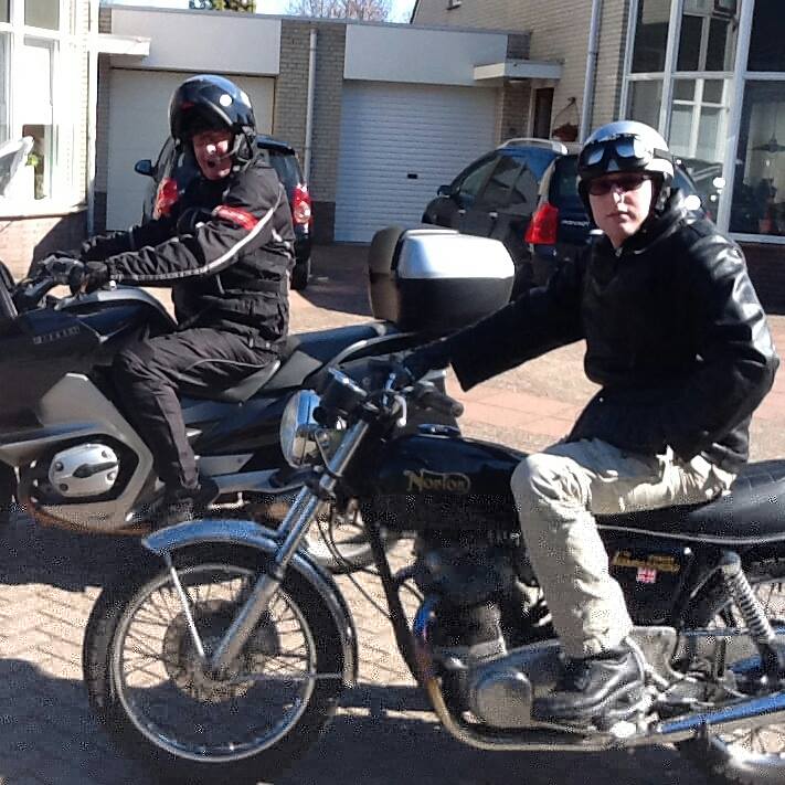 Norton en BMW.jpg